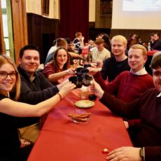 Nostalgie im Glas und auf der Leinwand Nostalgie im Glas und auf der Leinwand